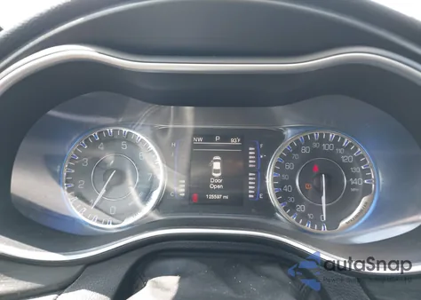 2015 Chrysler 200 Limited z USA, uszkodzony, nr VIN 1C3CCCAB5FN712574